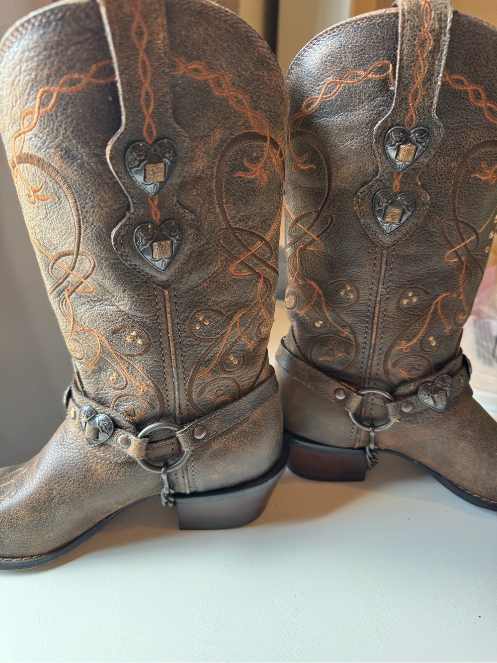 Crush by Durango Heartbreaker Brown Leather Cowboy Boots Heart Concho - Picture 4 of 9